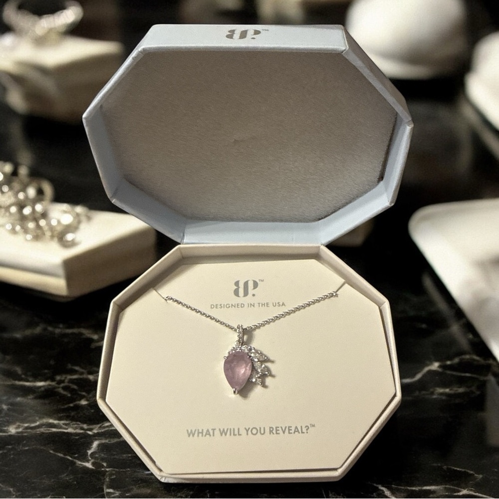 Bomb Party Mesmerized Beauty Purple Kunzite Quartz Pendant Necklace Rhodium